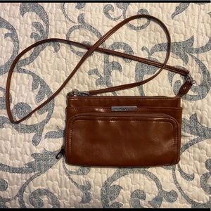 Relic crossbody beige